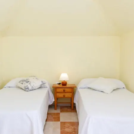 Jara Villa